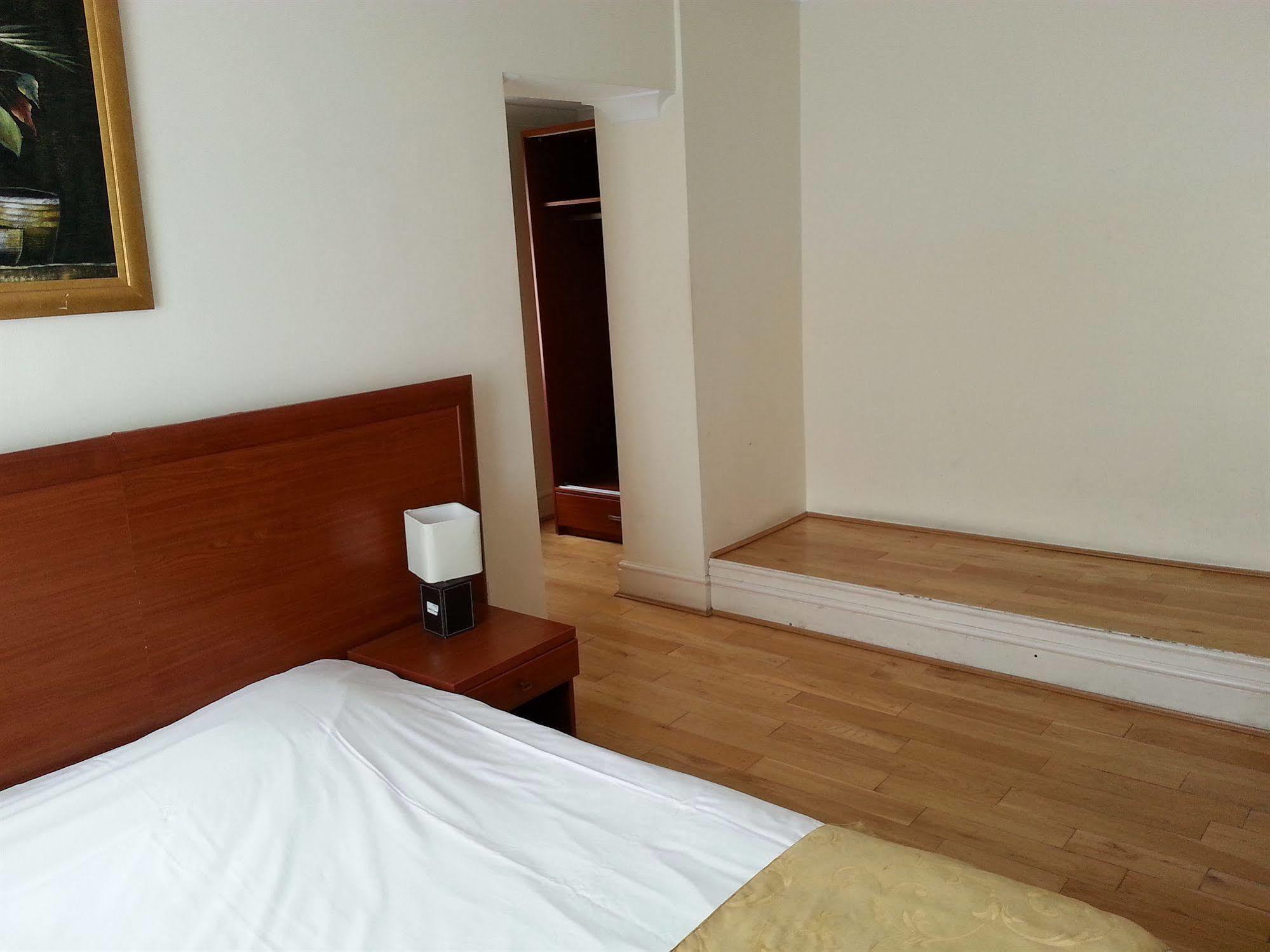 Corner House Hotel London Bagian luar foto